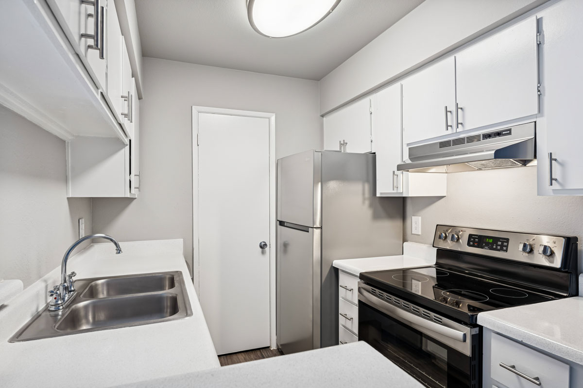 Sorrento Apartments photo 2